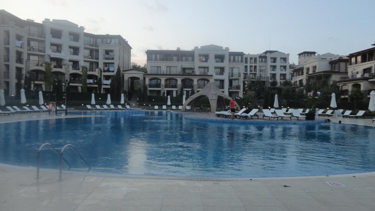 Apartment In Green Beach Resort Kavatsi Созополь Екстер'єр фото