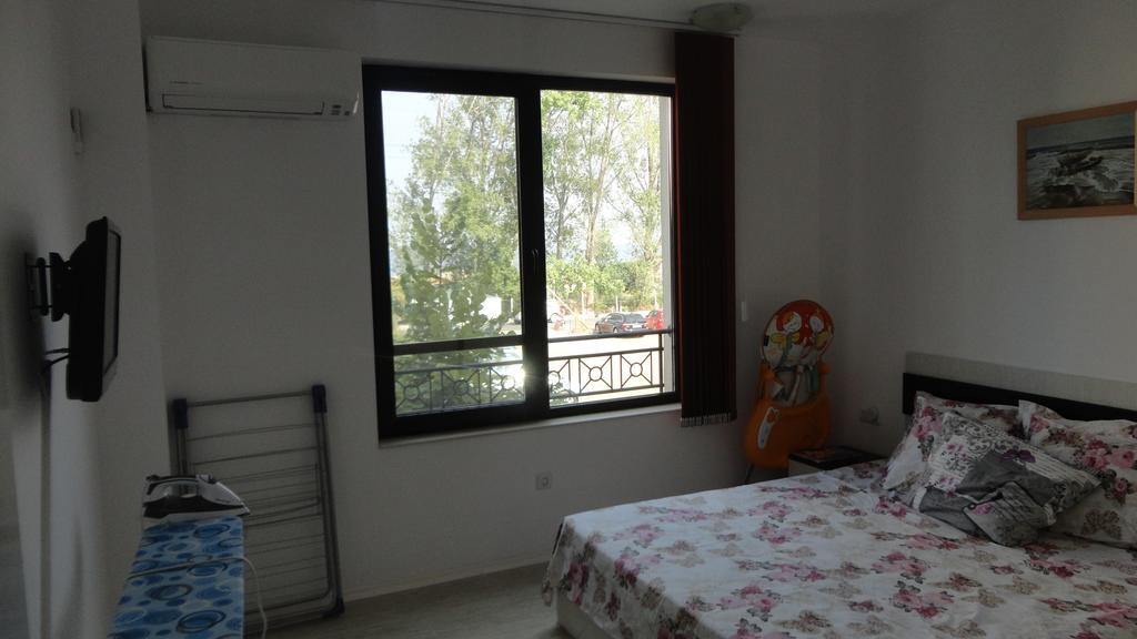 Apartment In Green Beach Resort Kavatsi Созополь Екстер'єр фото